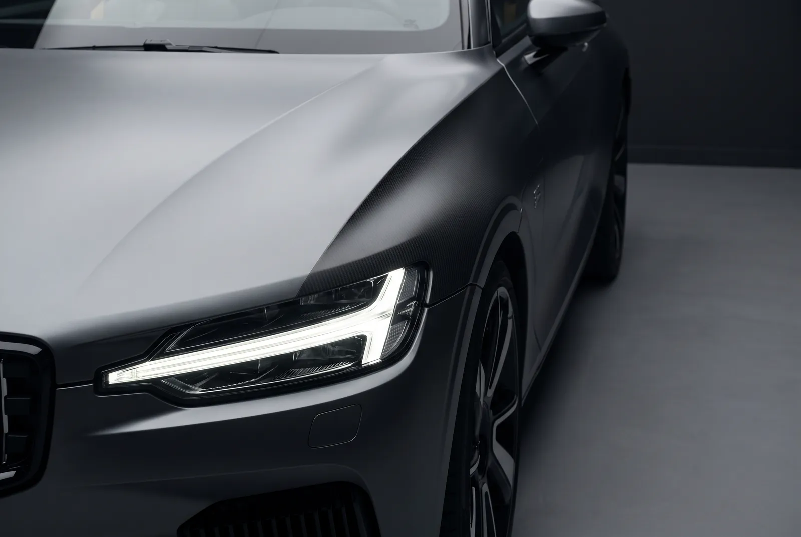 Detail van een Polestar Polestar 1